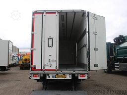 Scania R490 + 6X2 + EURO 6 + heating truck/ flowers FU...
