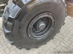 Mercedes-Benz 813 + Manual + Kipper + 4x4