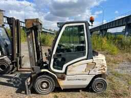 Jungheinrich DFG 425 Triplex / Ersatzteilträger/Nicht fahrberei