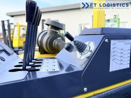 Combilift CB3000 GAS TRIPLEX 4900 FREE-LIFT