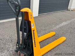 Jungheinrich Scherenhubwagen AMX 10e