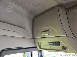 IVECO S-WAY AS260S46 6x2*4 LNG GAS