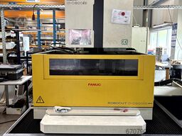 FANUC ROBOCUT α-C800iB