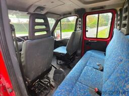 Iveco 40C 145pk met veldhuizen trailer en dubbele cab...