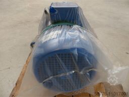 Lowara SVI3303-04S75T/D Pumpe mit PLM132B5 / 375 Motor - ! -