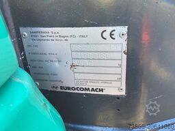 Eurocomach Es 85 Zt with 3 buckets