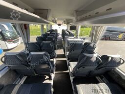 MAN R 07 Lion's Coach