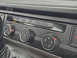 VW TRANSPORTER 2.0 TDI L2H1 Dub Cab LED
