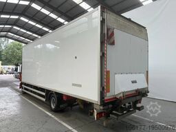 Renault D 12  220 / 264728 km