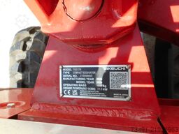 Takeuchi TB 217R ( 1.680kg )