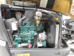 Volvo ECR50D mit POWERTILT