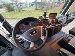 MAN TGL 8.190  Isolier Koffer mit Ladebordwand
