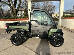 John-Deere Gator XUV 855D
