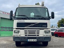 Volvo FM 12.380 8X4 SILO  AUGER / AIR  GREAT CONDITIO...