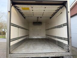 Volvo FL 240 / Thermoking MD-200 / Dhollandia / Autom...