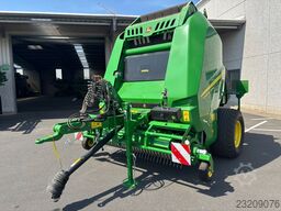 John Deere V461M
