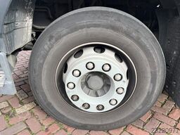 Volvo FM 330