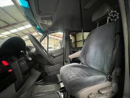 VOLKSWAGEN Crafter 2.5 TDi Maxi 9Sitze + Lift ENGINE BROKEN