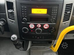 MERCEDES-BENZ Sprinter 313 BlueTEC 7 Sitze+Lift ENGINE NO GOOD