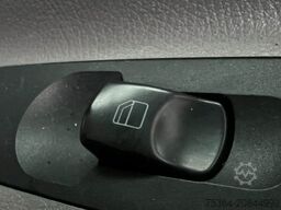 MERCEDES-BENZ Sprinter 313 BlueTEC 7 Sitze+Lift ENGINE NO GOOD