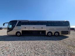 MAN Lions Coach R08