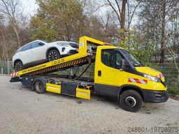 Iveco Daily 70C16 mit Schiebplateau