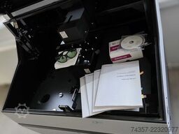 Shimadzu SolidSpec-3700 UV-VIS-NIR