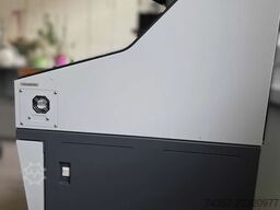 Shimadzu SolidSpec-3700 UV-VIS-NIR