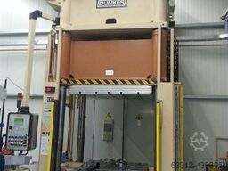 DUNKES 200 T Doppelständerpresse