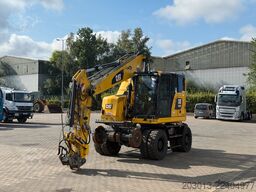  M323F 4x4 Zweiwegebagger