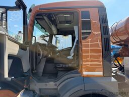 MAN 35.400 8x4 BB CH Betonmischer Liebherr