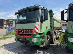 MERCEDES-BENZ Arocs 3243 8x4 4 Achs Muldenkipper Meiller deuts