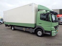 Mercedes-Benz Atego 822 + Euro 5 + Dhollandia lift