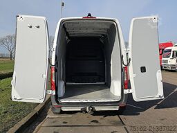 MERCEDES-BENZ SPRINTER 214 CDI AUT. L2H2