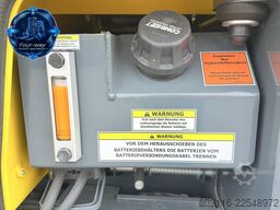 Combilift C4000ET TRIPLEX 6350 WIDE FORK POSITIONE