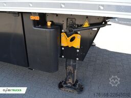 SCHMITZ CARGOBULL SKO FP 45 ThermoKing SLXi 300