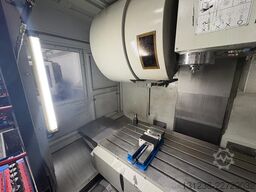 Quaser V204 CNC Vertical Machining Centre