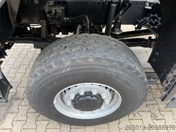 MAN TGS 26.400 6x6 Abrollkipper HIAB Optima 20S