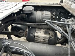 Mercedes-Benz Actros 1845 Gigaspace / Tacho V2 / 371 dkm / Bl...
