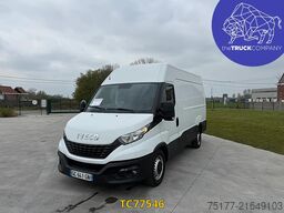 Iveco Daily 35S18V12