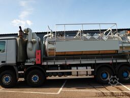Mercedes-Benz ACTROS 4141 8x4 vacuum truck 246.500km