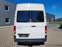 VW Crafter 35 Kasten TDI MR L3H3 AHK 8x vorhanden