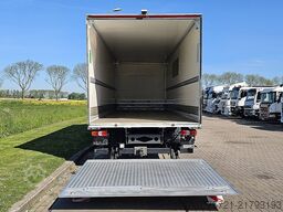 MERCEDES-BENZ ATEGO 1318