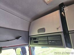 RENAULT T 520