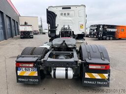 Renault T-Series