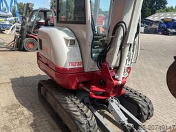 Takeuchi Kraan TB230 - Gebruikt