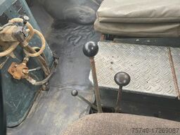 Mercedes-Benz 813 + Manual + Kipper + 4x4