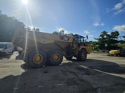 Caterpillar 730