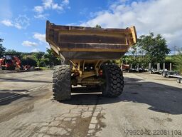 Caterpillar 730