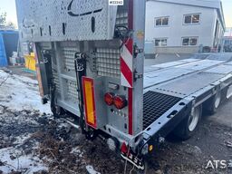 Fliegl DTS 300 Machinery Trailer – Hydraulic Ramps